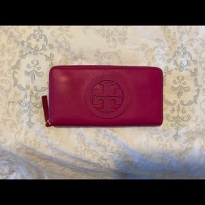 Tory Burch wallet